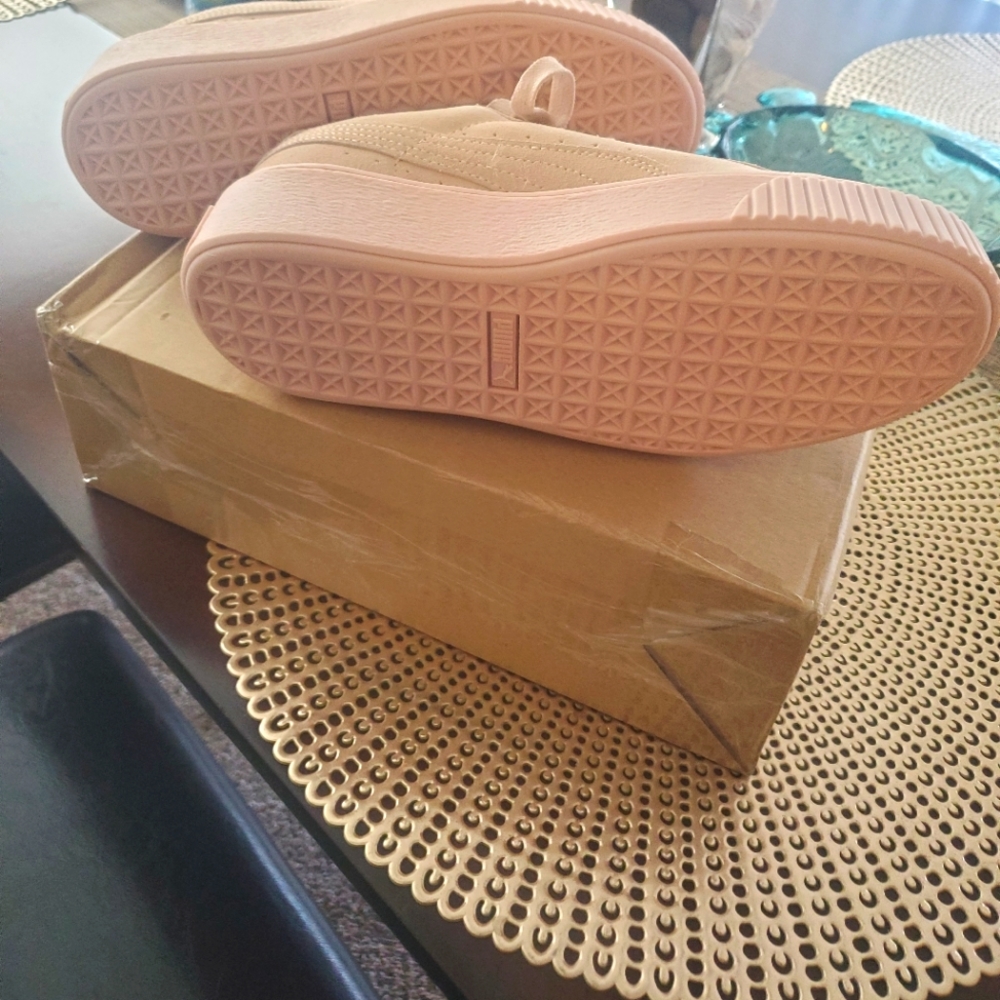 Puma Platform - Picture 3 of 5